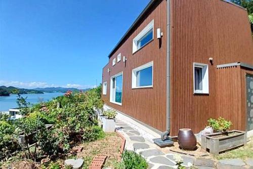 Kamdo House | Orchard 123 Private Pension