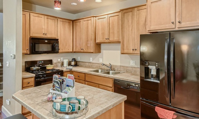 Oregon City House | Oregon Jade Lodging Monthly rental family & pet friendly 3 BR-