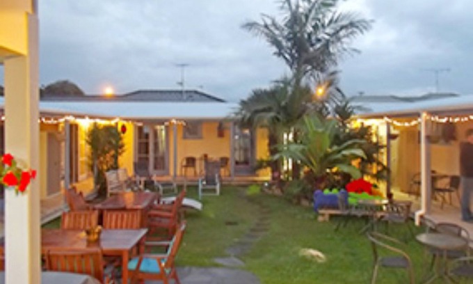 Orewa Hotel | Orewa Pillows Lodge