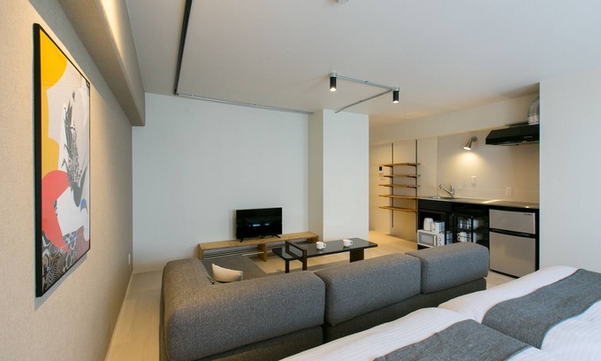 Naka Ward Apartment | Origamiinn