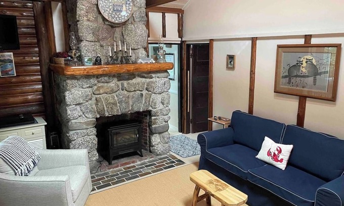 Lucerne-in-Maine Cabin | Original Log Cabin for your getaway