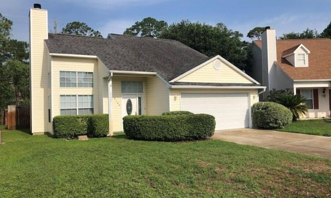Gulf Breeze House | Oriole Beach home with convenient boat ramp access