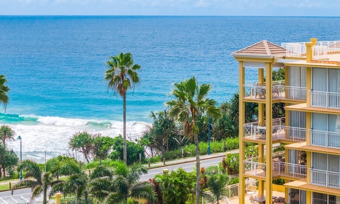 Coolangatta Apartment | Orion Unit 4 Modern 2 bedroom apartment with ocean views and Wi-Fi Included