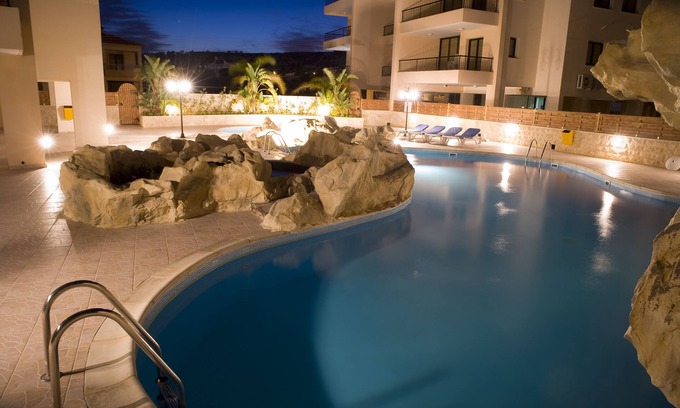 Oroklini Apartment | Oroklini - Perfectly overlooking the pool
