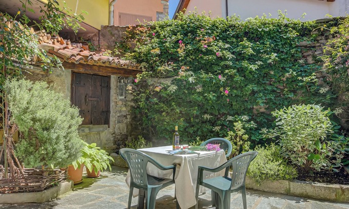 Nocco Apartment | Ortensia Blu Lake And Relax, Gignese, Italy