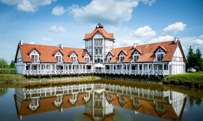 Miłomłyn Resort | Osada Danków