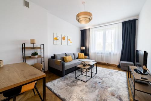 Stare Miasto District Apartment | Osiedle Przyjaźni Deluxe Apartment by BookingHost