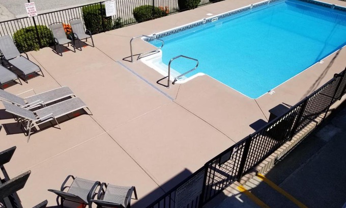 Okanagan-Similkameen Hotel | Osoyoos Lakeview Inn & Suites