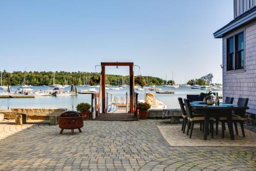 Freeport House | Osprey Cottage South Freeport Home on Casco Bay!