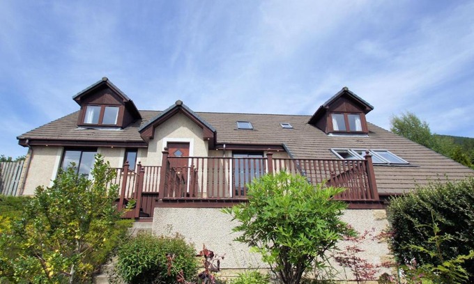 Lochearnhead House | Osprey View