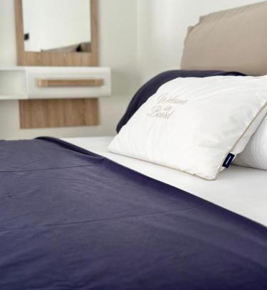 Palase House | Ostriche & Champagne Room Green Coast Palase