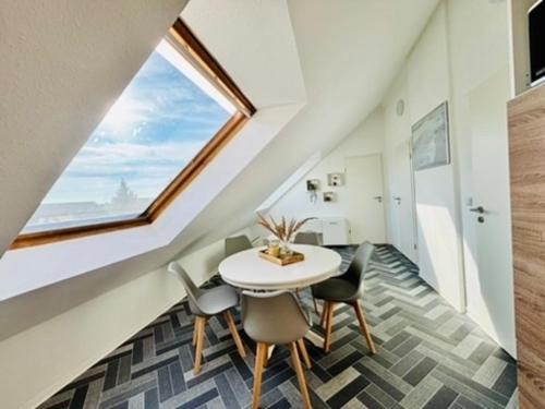 Luetow Apartment | Ostsee Familienwohnung mit 3 Schlafzimmern & Garten