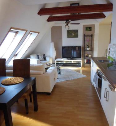 Dassow Apartment | Ostseeferienwohnung Storchennest