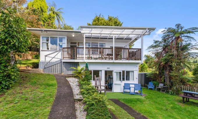 Okere Falls House | Otaramarae Retreat - Lake Rotoiti Holiday Home