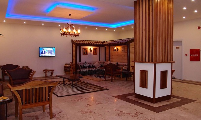 Tire Hotel | Otel Tirem