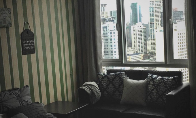 Legazpi Village Condo | Our condo has free coffee, and when you wake up, you get to see an amazing view!