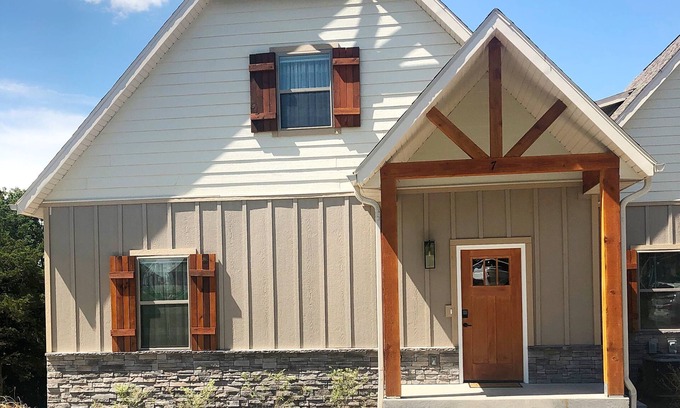 Lampe House | Our Family Lakeview Oasis