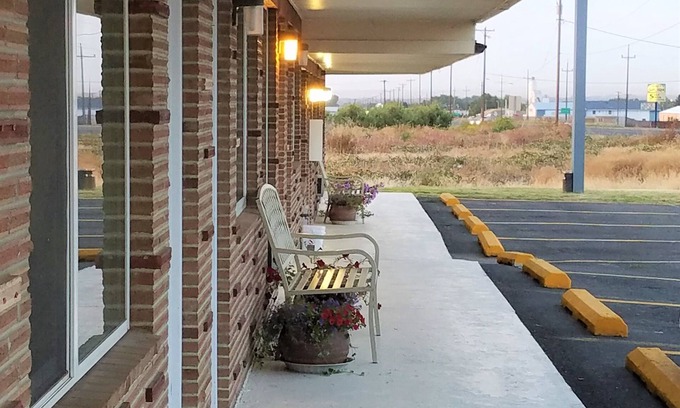 Milton-Freewater Hotel | Out West Motel