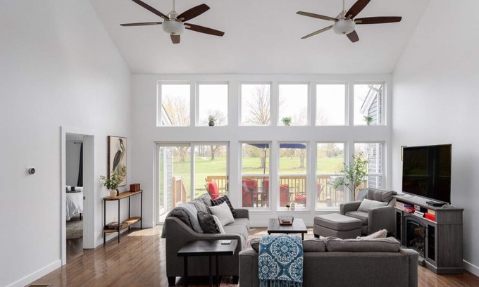 Wellesley Island House | Outdoor Adventure Home: Golfing, Hiking & Kayaking