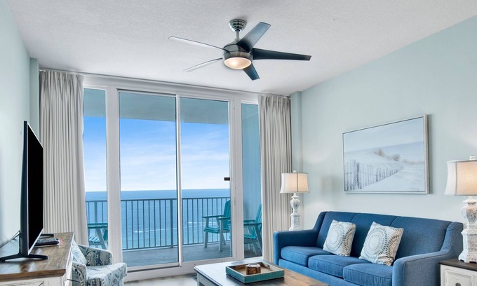 Gulf Shores Condo | Outdoor & Indoor Pool! | Gulf Front