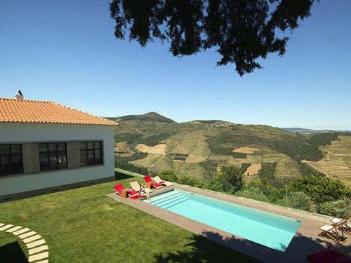 Gouvaes Villa | Outstanding Pinhao Villa 4 Bedrooms Villa Gouva Pool Table Stunning Valley Views
