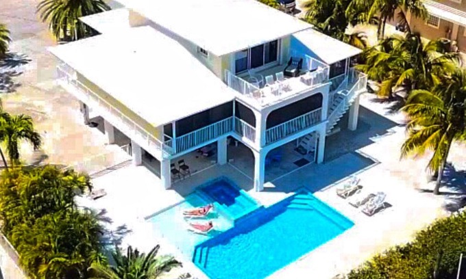 Marathon House | Outstanding pool and outdoor area 5 minute walk to beach!