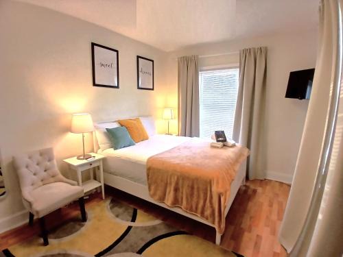 West Hyattsville Bed & Breakfast | Outstanding Private Room in Washington DC
