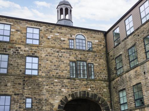 Haworth Apartment | Over The Arch