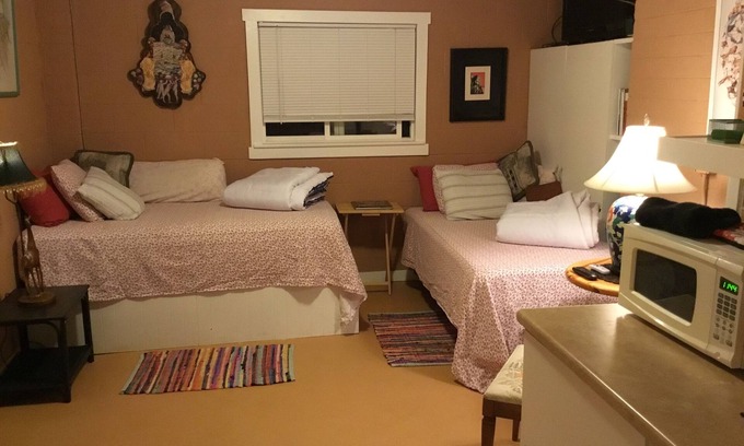Golden Valley House | Overlook Gardens Casa Del Sol Suite