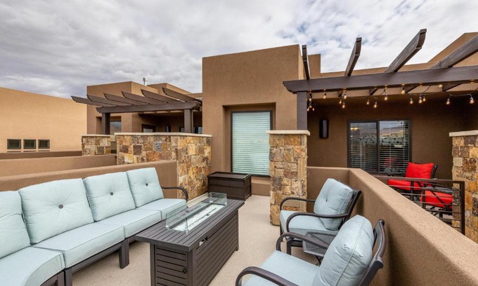 St. George Villa | Overlook Oasis