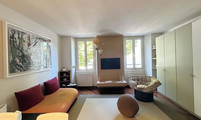 Malgrate Apartment | Overlooking Lake Como. Cozy and magical as one's home