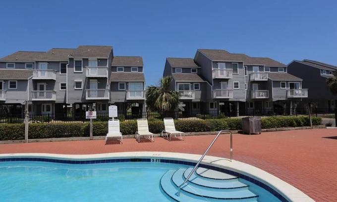 Port St. Joe House | Overlooking The Pool and Pond~ Short Walk To Beach