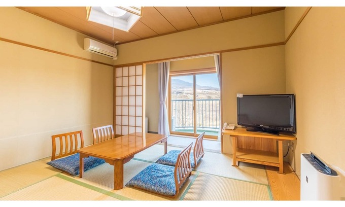 Nobeyama Hotel | Overlooking Yatsugatake enjoying the starry sky /Minamisaku-gun Nagano