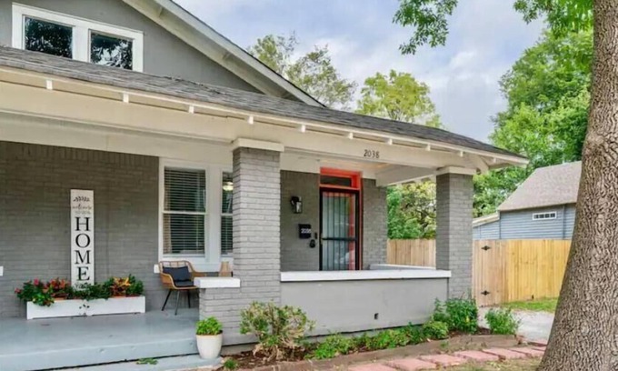 East Midtown House | Overton Square Pet-Friendly Large Yard Pool Table