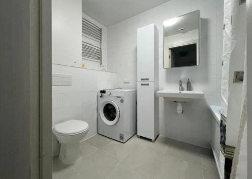 Les Longs Champs House | OW Homes - 1 BD