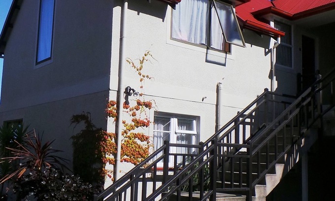 North Dunedin Hotel | Owens Motel