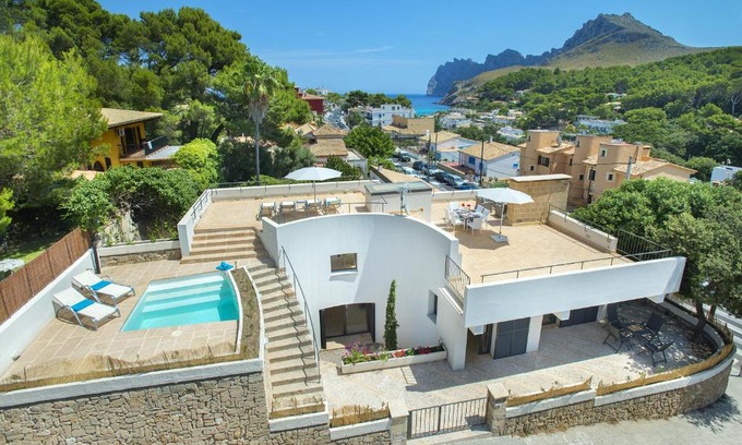 Cala San Vicente Villa | Owl Booking Villa Estrella de Mar -5 Min Walk to the Beach