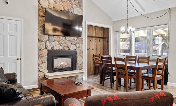 Boyne Falls Condo | OWNER MANAGED Boyne Mtn Ski-in Ski-out 3BR plus Loft and Bonus Room Sleeps 12
