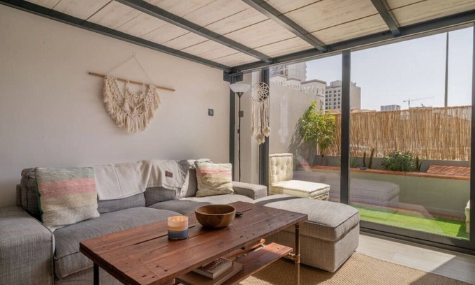 Jumeirah Village Circle Apartment | Oxford residence 2, G15 · Modern LOFT with smart working station