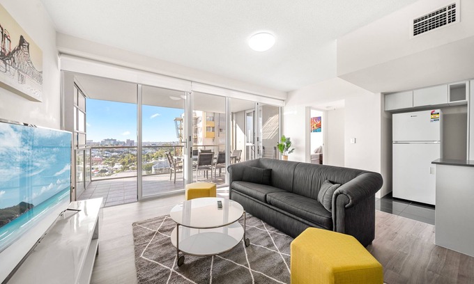 Spring Hill Apartment | Oxygen Apartments