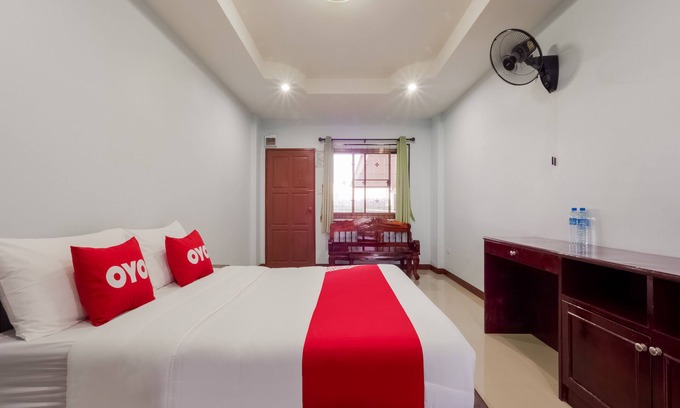 Bang Pla Soi Hotel | OYO 1087 Udom Khomkham Apartment