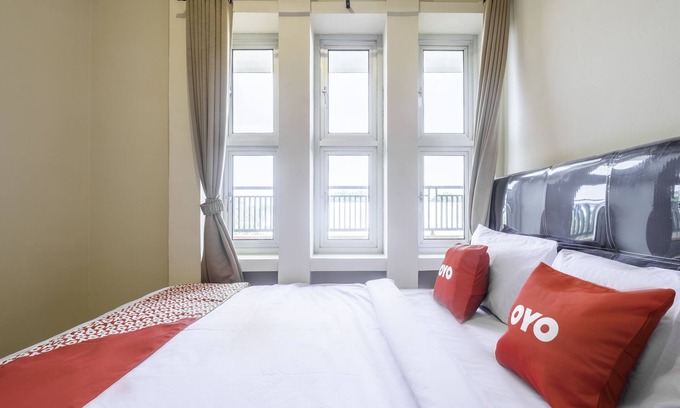 West Cirebon Hotel | OYO 2132 Pondok Avicenna