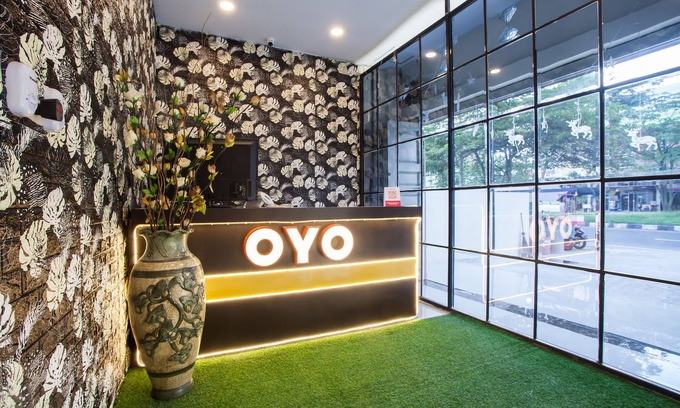 Medan Hotel | OYO 2361 Hotel Winston