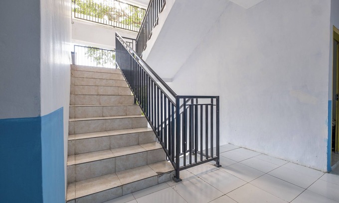 Makassar Hotel | OYO 2775 RF Homestay