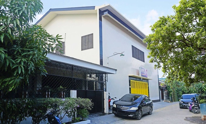 Makassar Hotel | OYO 3123 Orchid Homestay Syariah