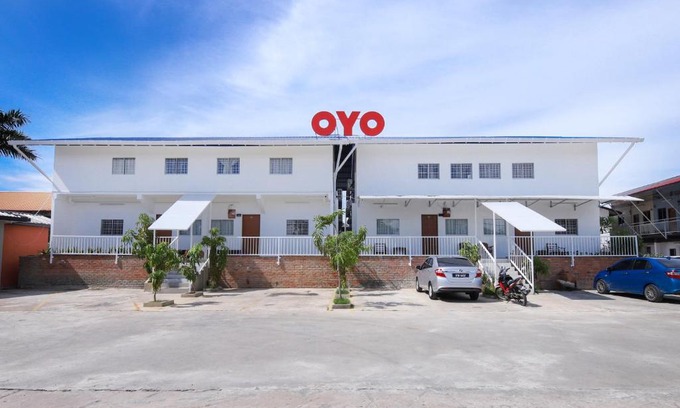 Penampang Hotel | OYO 44011 Weng Bee Guest House