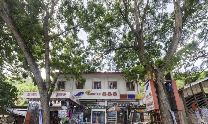 Oslob Hotel | OYO 449 Sunrise 888