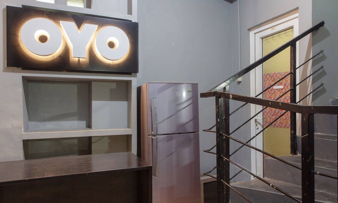 Binong Hotel | OYO 645 Griya Mas Syariah