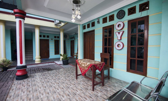 Pematangsiantar Hotel | OYO 796 Penginapan Fergael