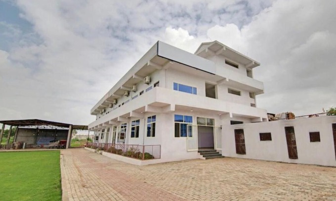 Shivpuri Hotel | OYO 87955 Siya Hotel